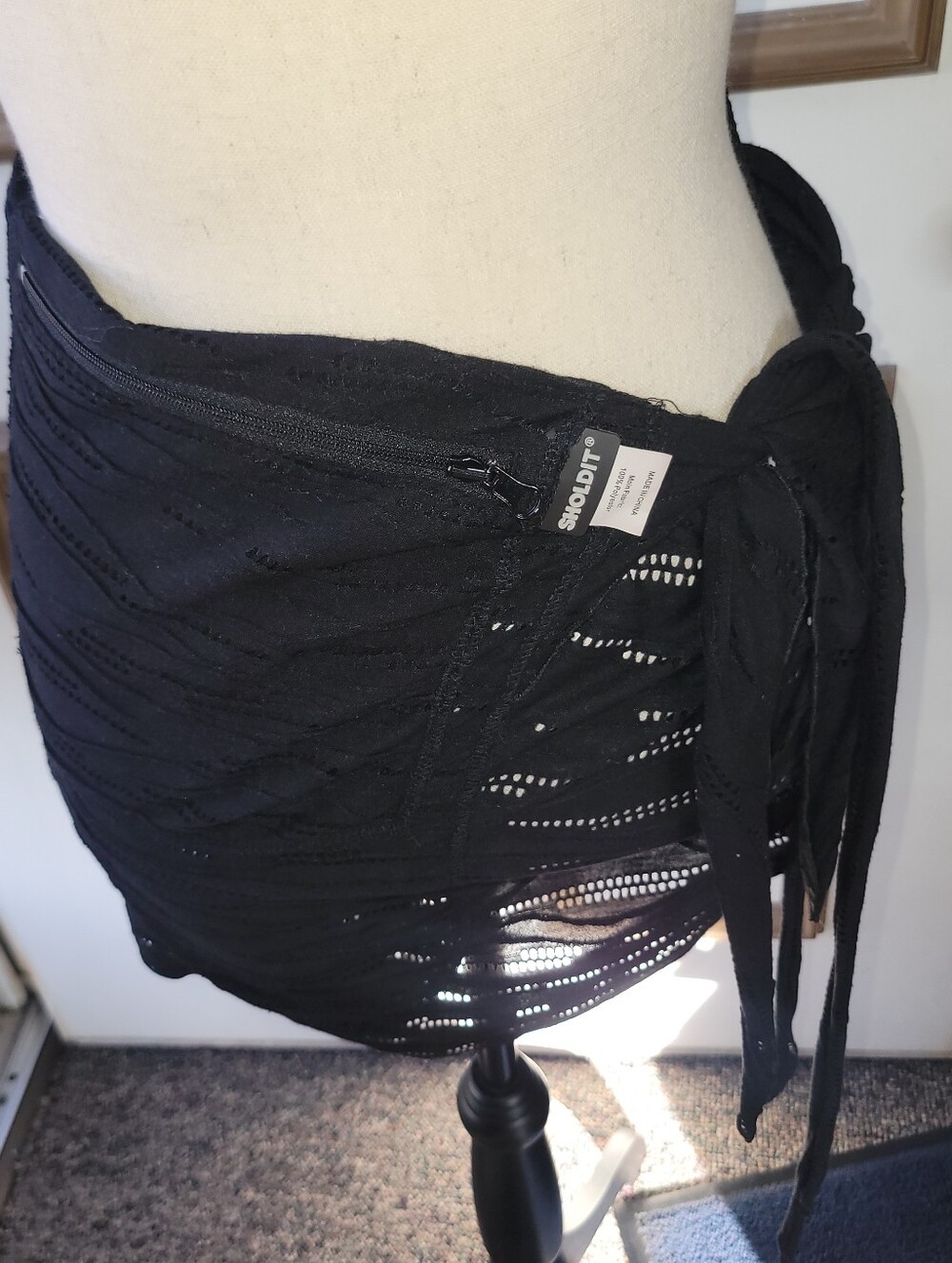 SHOLDIT Black Crochet Tie-Side Beach Cover Up Wrap/purse Convertible